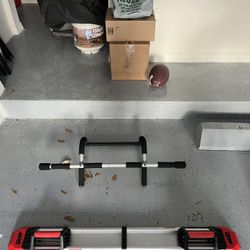 Pull Up Bar And perfect push Up 