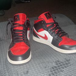 Jordan 1’s Mid