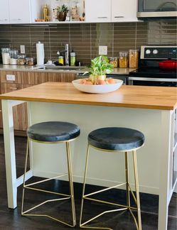 Kitchen Island With Shelves