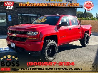 2018 Chevrolet Silverado 1500 Crew Cab Custom Pickup 4D 5 3/4 ft
