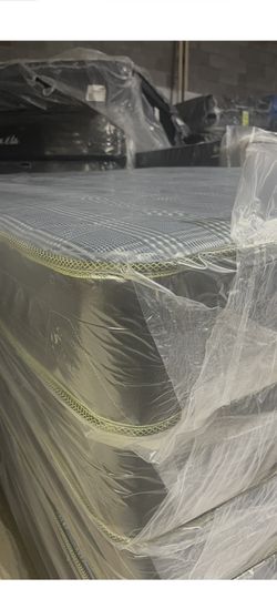 Queen Mattress Set