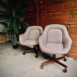 🪑vintage chairs, wheel chair, rolling oficce desk chair, rolling dining table chairs, sillas chair