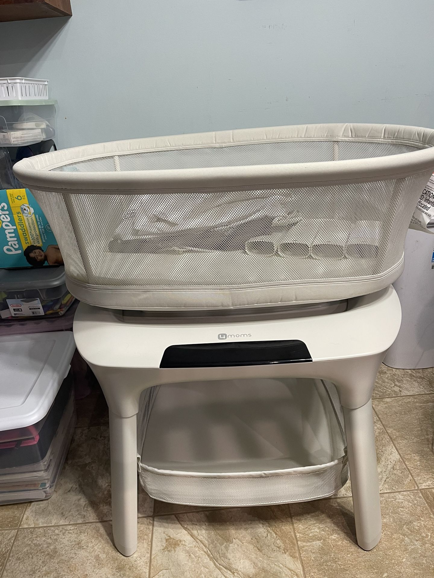 4 Moms Bassinet