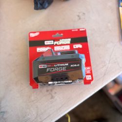 Milwaukee M18 REDLITHIUM FORGE XC8.0 Battery