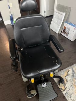 Plus, size motorized chair Plus, size motorized chair