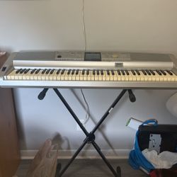 Yamaha Keyboard Piano