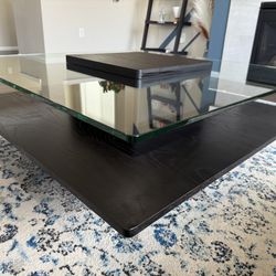 Modern Glass Top Coffee Table/ Center Table 