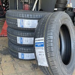 235/65/18 Kumho CRUGEN  ( 4 NEW TIRES ) INSTALLED & BALANCED. ✅