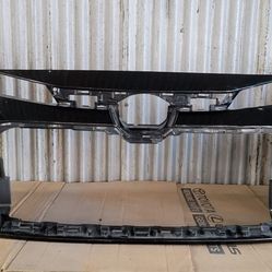 2020-2024 Toyota Corolla Front Bumper Cover OEM 