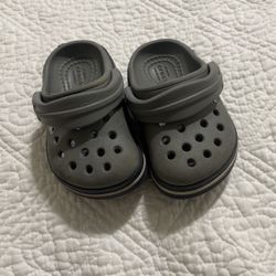Crocs Size 4