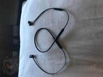 Beats Wireless earphones