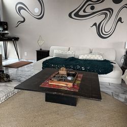 3.5’x3.5’ low coffee table