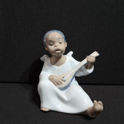 Lladro Angel With Mandolin