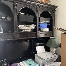 Free desk!