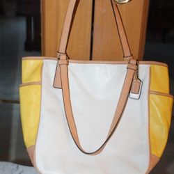 Beautiful Spring Coach Purse Lemon Yellow