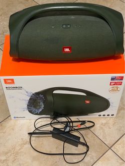 JBL BoomBox