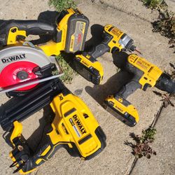 Dwalt Tools 