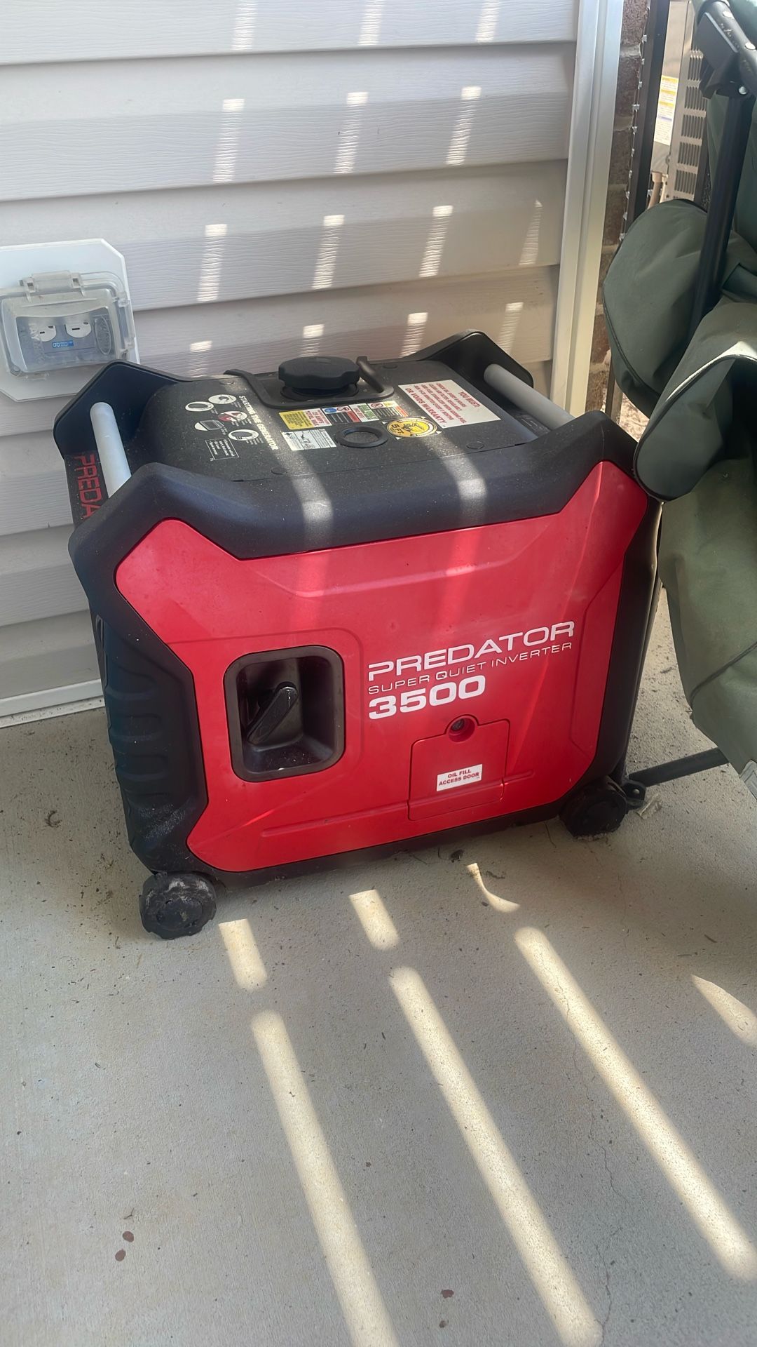 PREDATOR 3500 Watt SUPER QUIET Inverter Generator with CO SECURE Technology, EPA