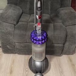 Dyson Cinetic Big  Ball Animal Vacuum