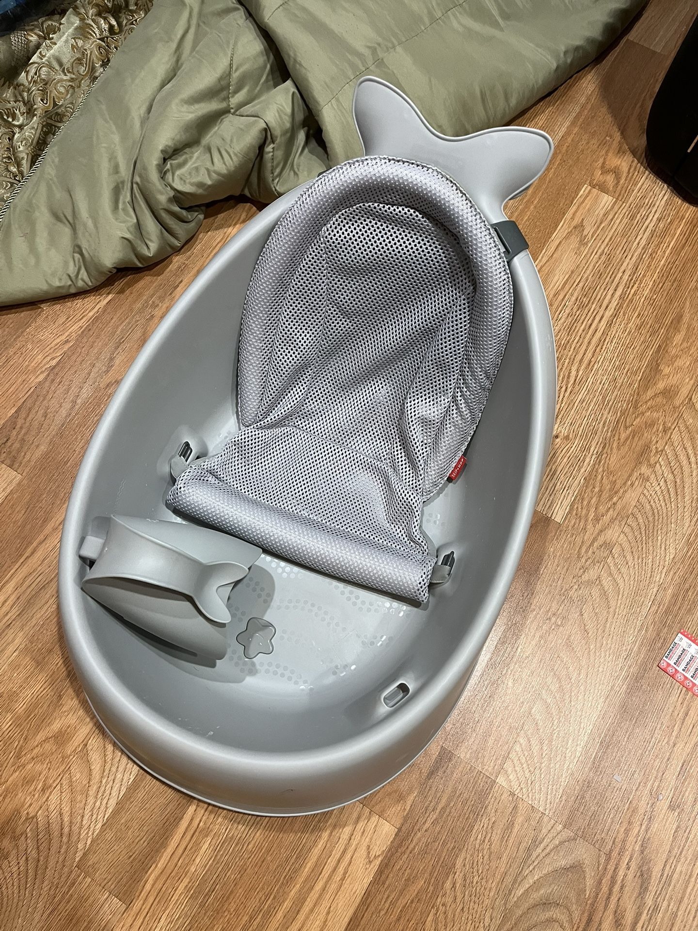 Skip Hop Shark Baby Bath Tub 