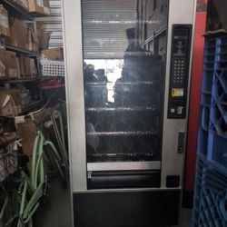 Snack Vending Machine 