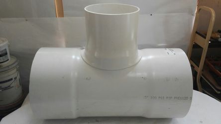 Ipex 15" x 10" PIP PVC Tee, 80/100 PSI, Solvent Weld