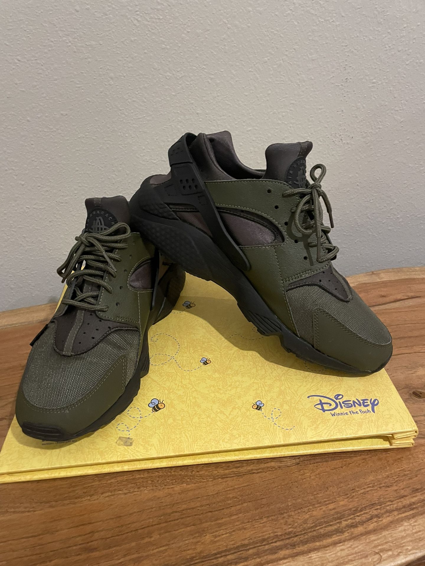 Nike Huarache Size 11