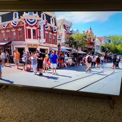 LG 4k UHD smart tv 50"