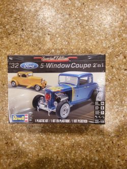 Revell Special Edition 32 Ford 5-Window Coupe 2n1 1:25 Scale