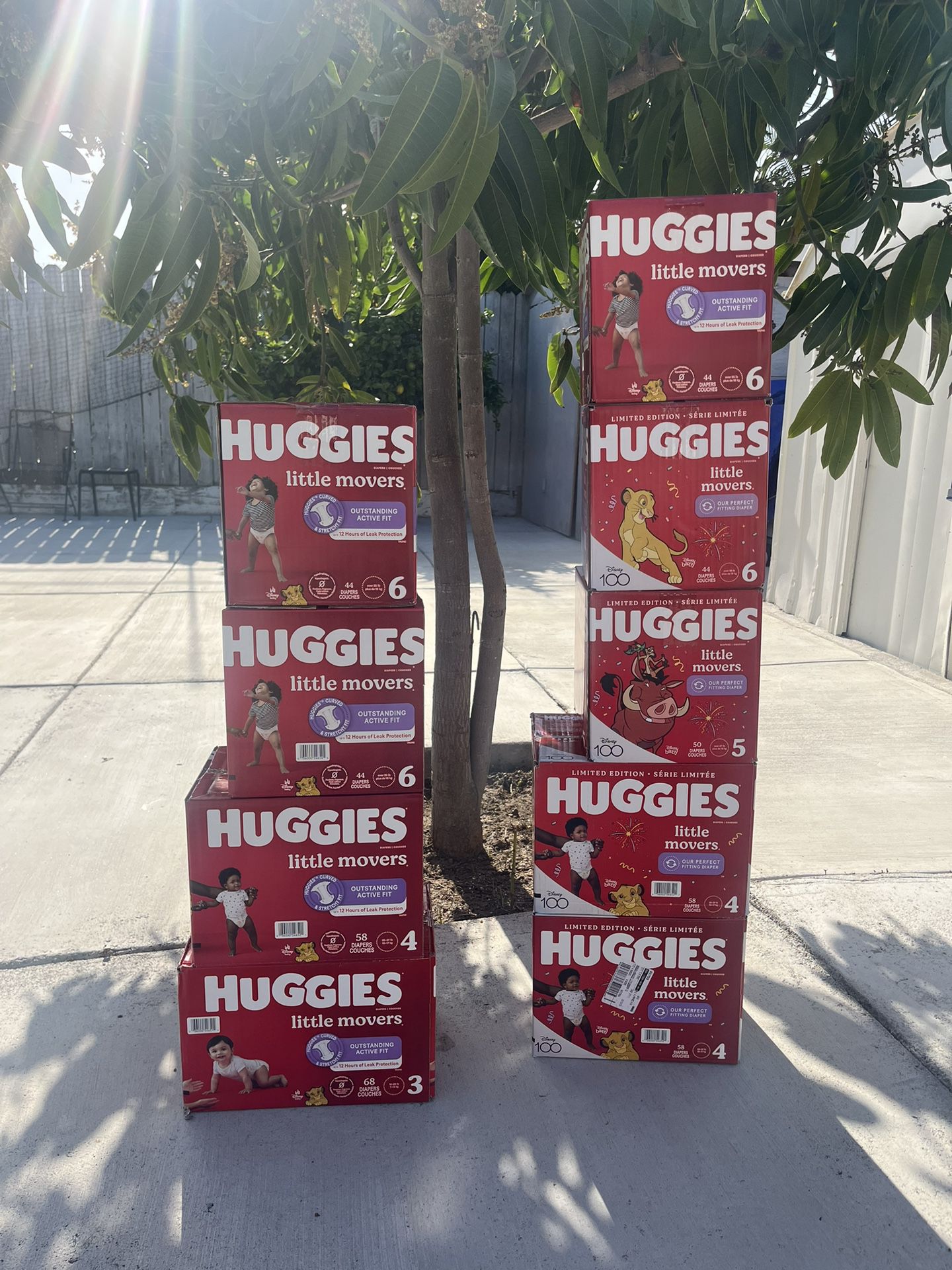 Huggies (Baby Diapers) 
