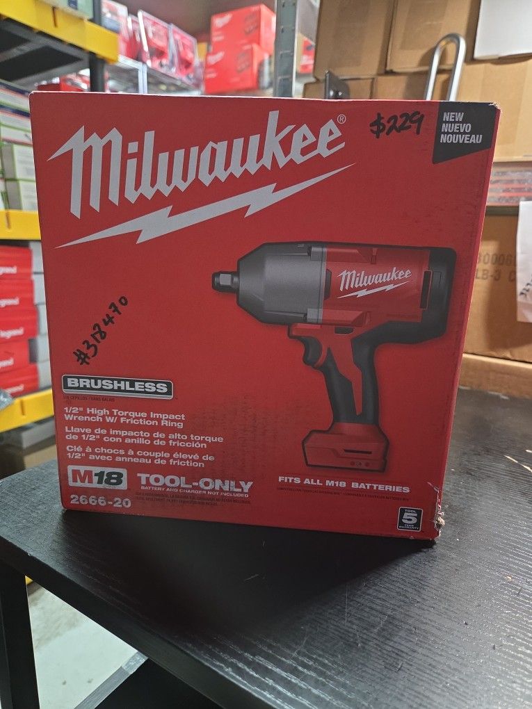 Milwaukee
M18 18-Volt Lithium-Ion Brushless 1/2 in. High Torque Impact Wrench with Friction Ring (Tool-Only)