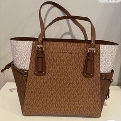 Michael Kors Voyager East West Tote