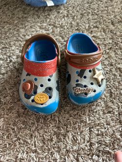 Toddler shoes - size 8C