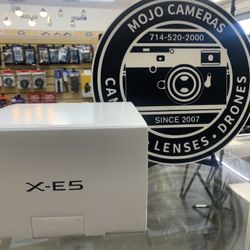 Fujifilm X-E5 Silver 