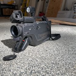 Panasonic OmniMovieVHS Camcorder 
