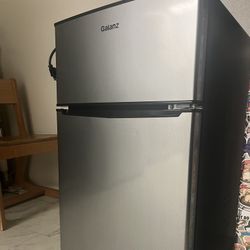 Mini Fridge - Good For Dorms, Garages, Extra Storage