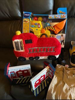Toddler clothes size 12-14 months