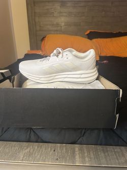 Women’s Adidas Galaxy 7