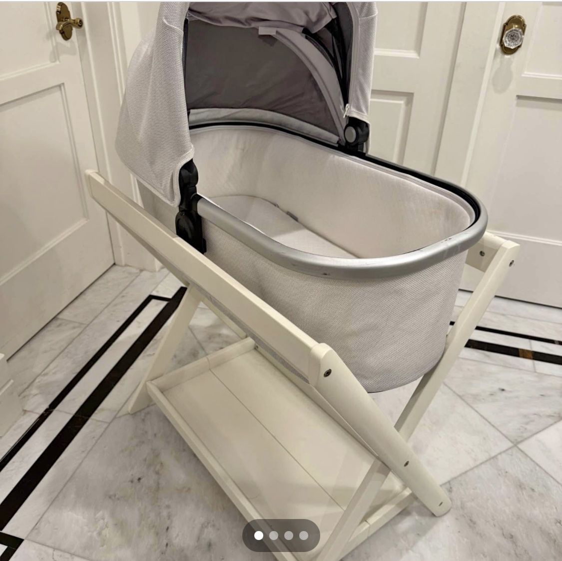 UPPAbaby Bassinet STAND (white)