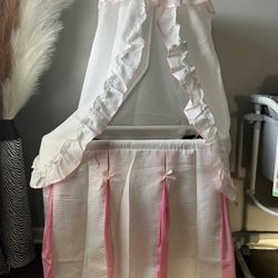 Baby girl bassinet
