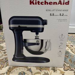 KitchenAid Mixer 5.5 Quarters 