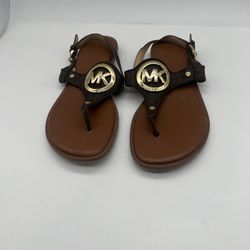 Michael Kors Aubrey Charm Logo Sandals size 7 M 