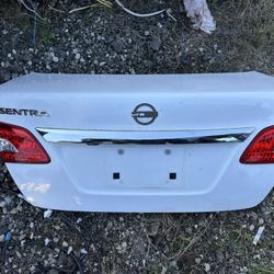 2013-2019 Nissan Sentra Trunk Deck Lid