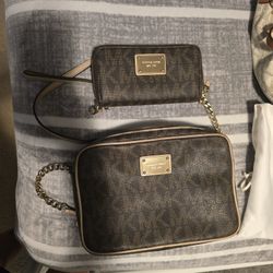 Mk Purse And Wallet 