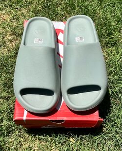 Yezzy slides