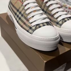 Burberry Shoes