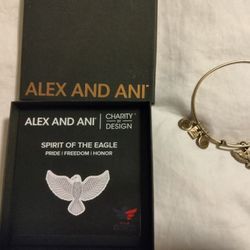 Alex And Ani Braclet
