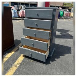 5 Drawer Dresser 
