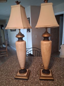 2 vintage lamps