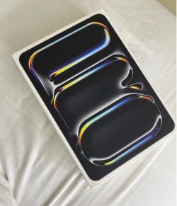 Apple 11inch iPad pro (M4) 256gb wi-fi/cell & Magic keyboard